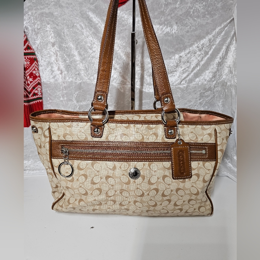 EUC Coach Monogram Shoulder Bag